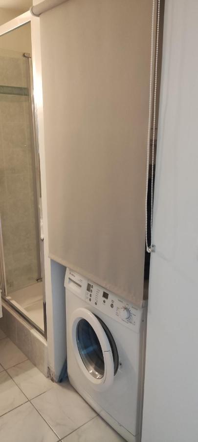 Appartement T2 Climatise Dans Residence Calme Cavalaire-sur-Mer Exteriör bild